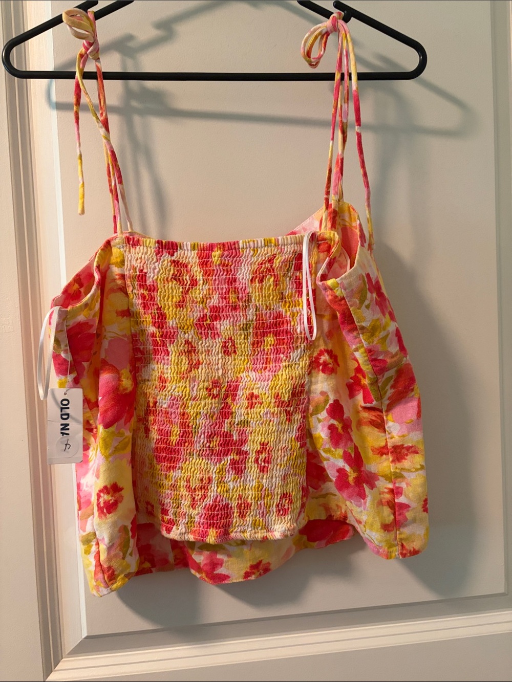 ☀️ Old Navy Floral Tie-Strap Cami in Pink, Yellow & White - Picture 4 of 5